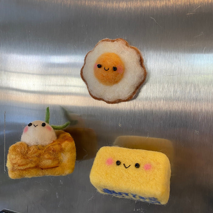 Sunny side up egg Magnet